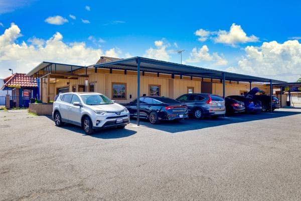 Photo or depiction of a automotive & vehicle business