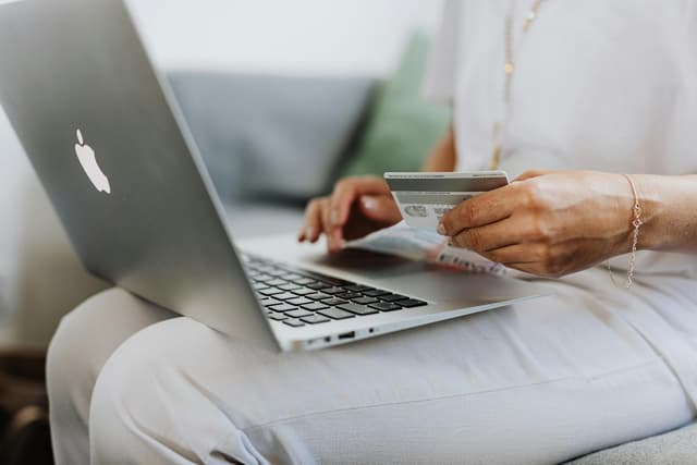 Thumbnail for Selling eCommerce Businesses: Tips For Online Website Business Owners