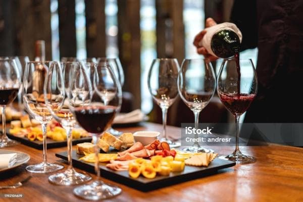 Photo or depiction of a restaurants & food business