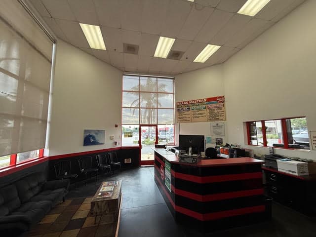 Photo or depiction of a automotive & vehicle business
