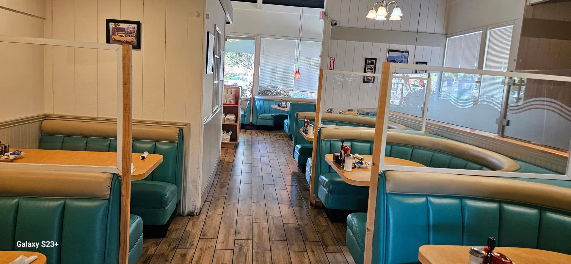 Photo or depiction of a restaurants & food business