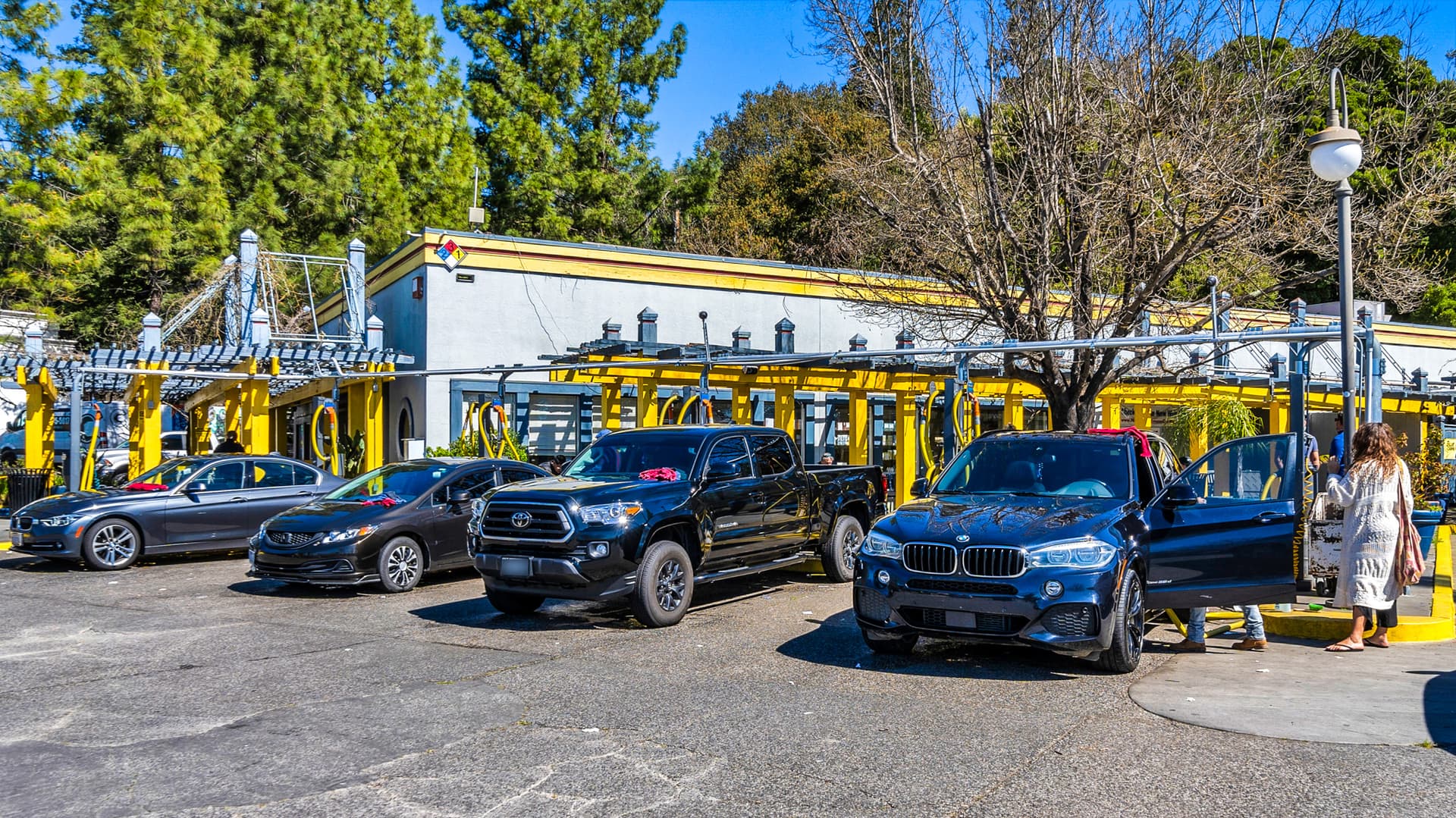 Photo or depiction of a automotive & vehicle business