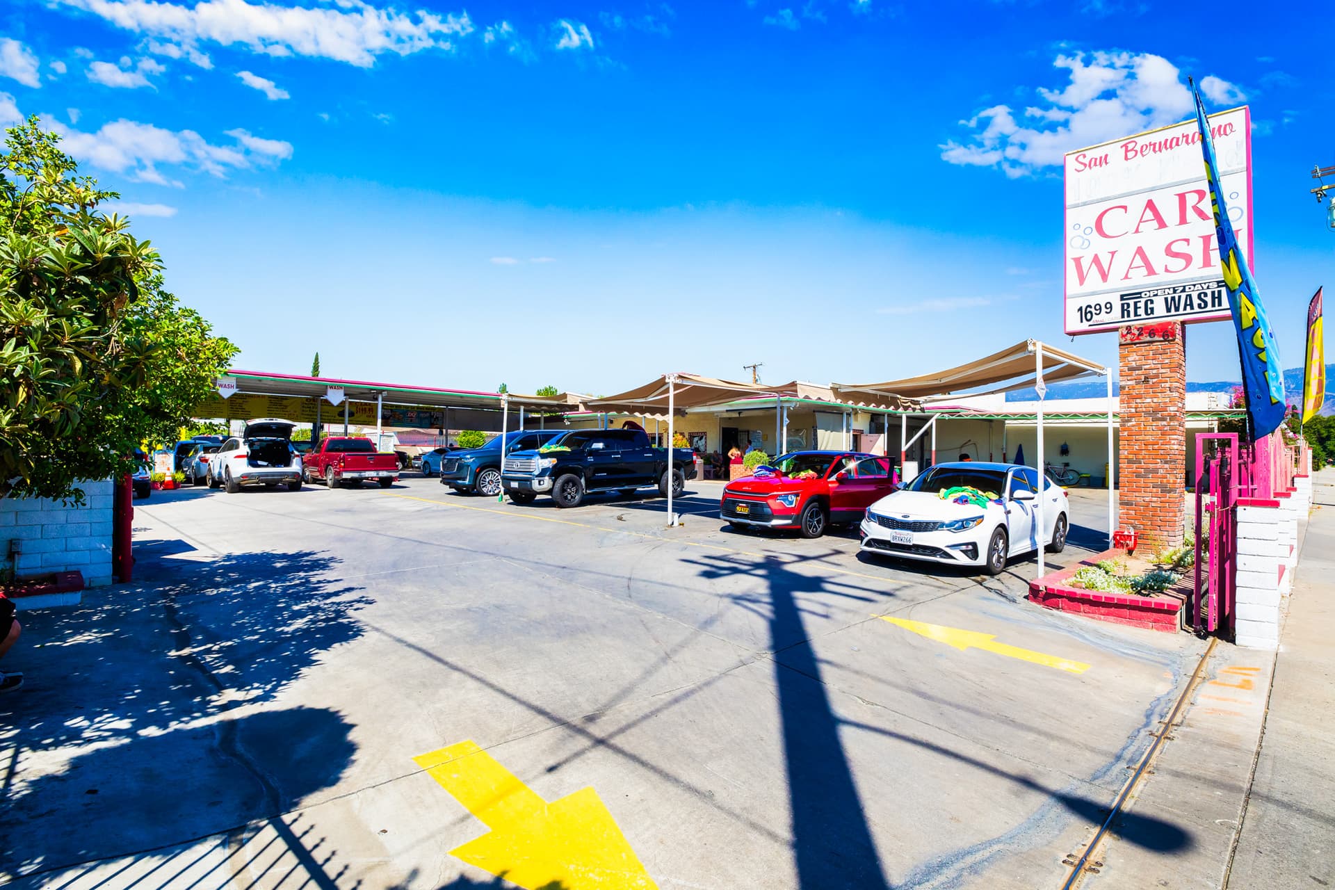 Photo or depiction of a automotive & vehicle business