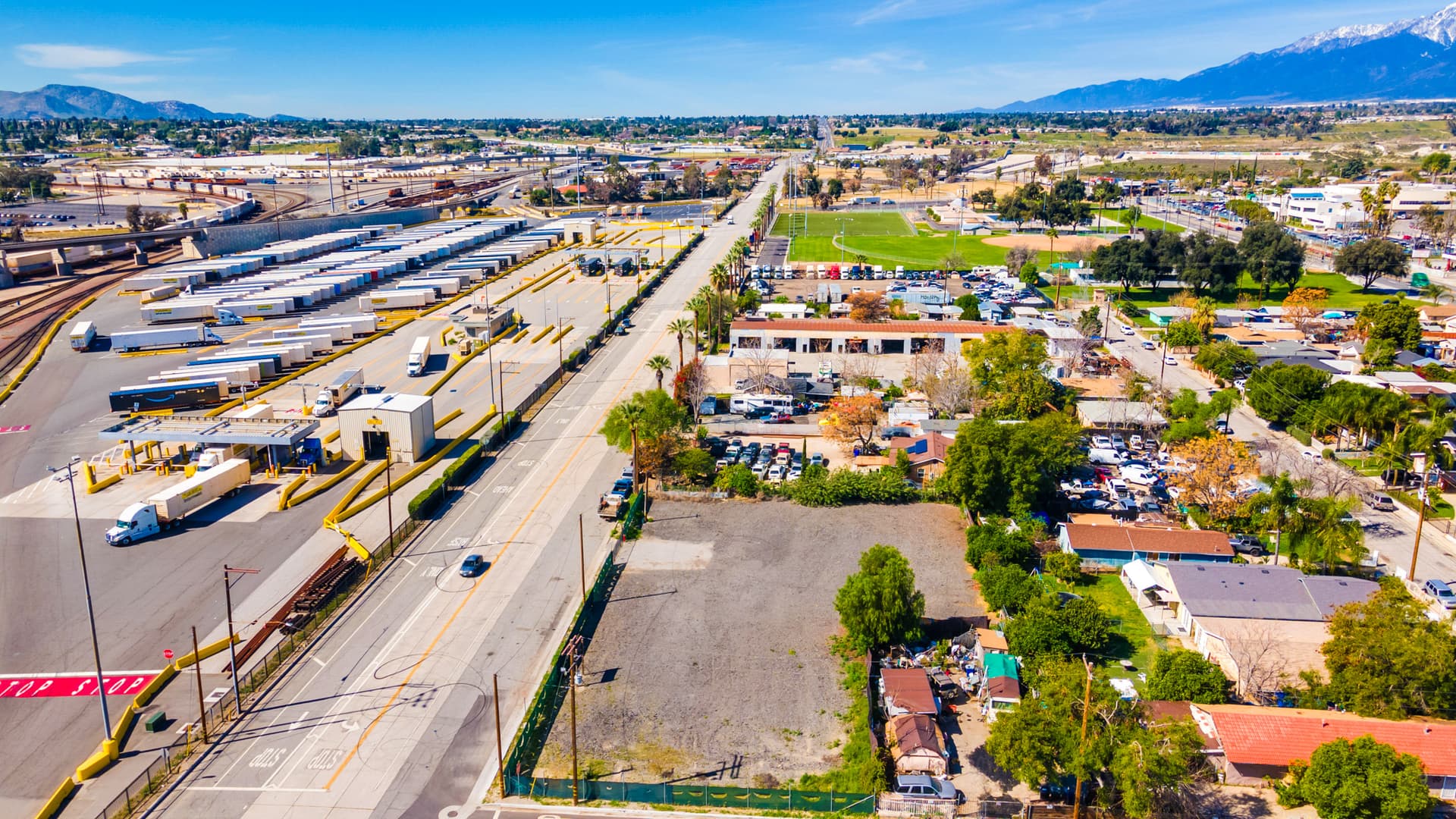 Photo or depiction of a transportation business