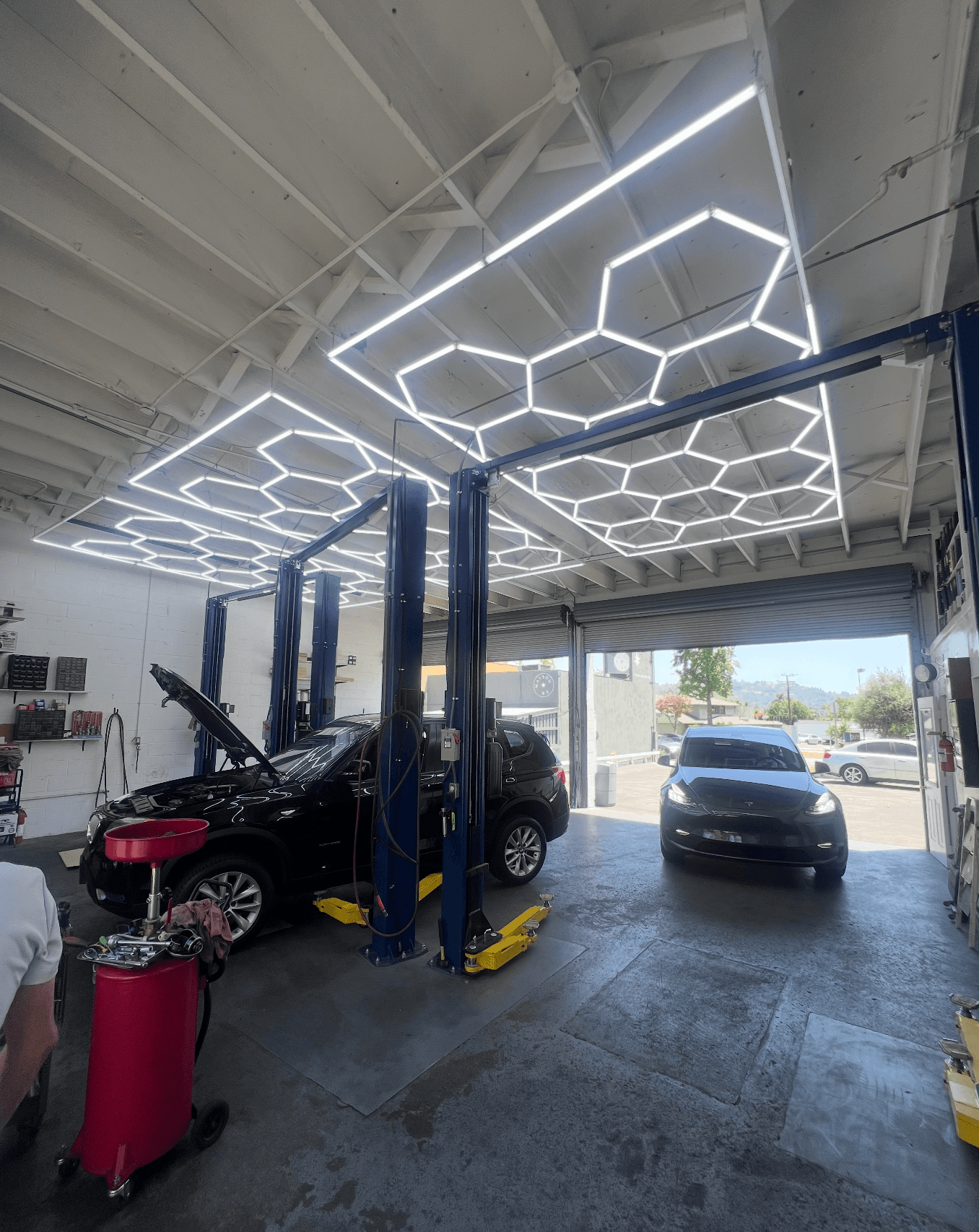 Photo or depiction of a automotive & vehicle business