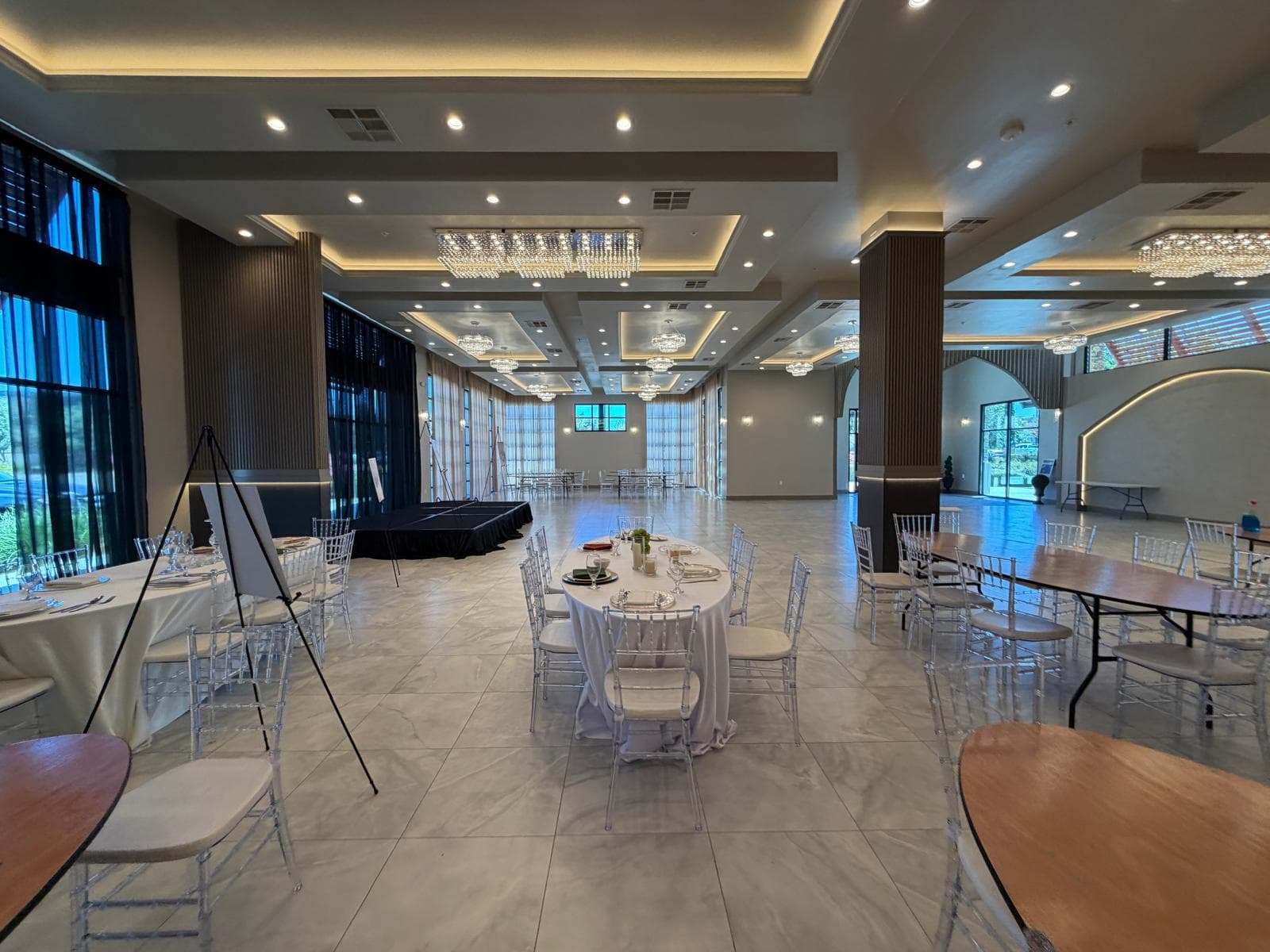 Photo or depiction of a restaurants & food business