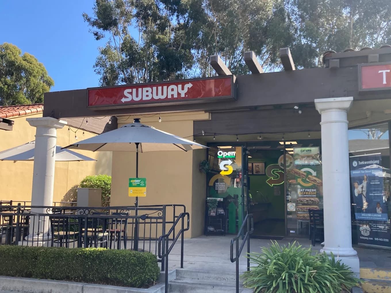 Photo or depiction of a restaurants & food business