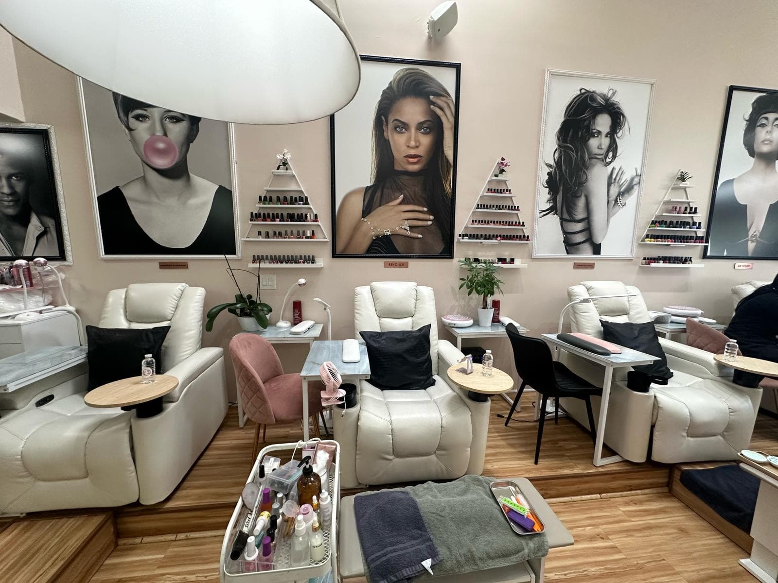 Photo or depiction of a health-medical-fitness-beauty business