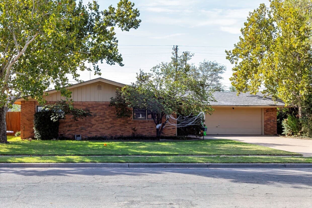 Photo or depiction of a real estate business