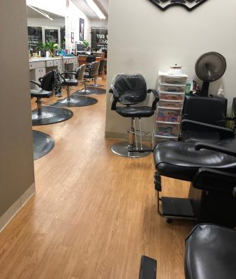 Topcoat Nail Bar Opens 2,000-Square-Foot Nail Salon in Lenexa City Center