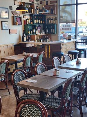 Orange County Fresh Grill Restaurant - Downtown Area, Busy Business For Sale