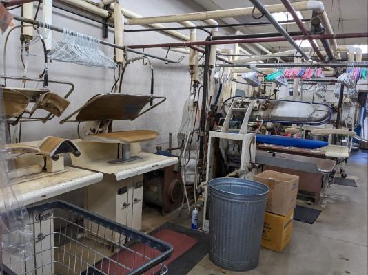 Dry Cleaners  Great Shopping Center in NOC Company For Sale