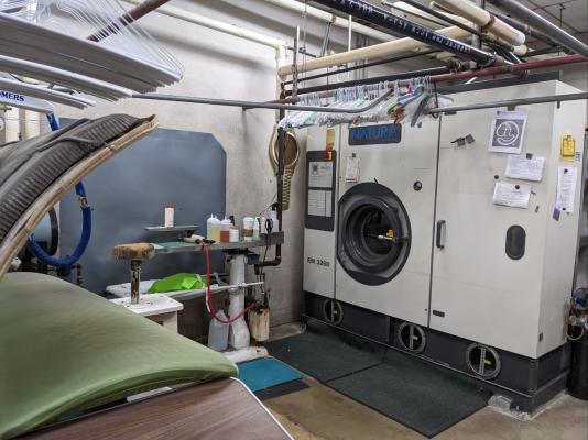 Buy, Sell A Dry Cleaners  Great Shopping Center in NOC Business