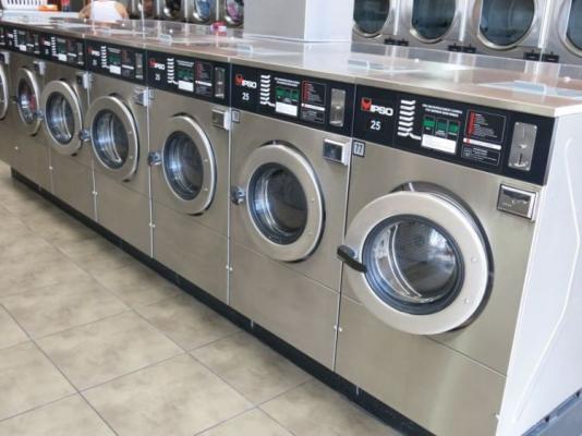 Los Angeles County Coin Laundromat - High Traffic, Good Ownership Business For Sale